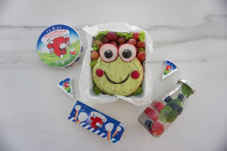 جبنة البقرة الضاحكة تضفي طابعًا صحيًا على الوجبات المدرسية